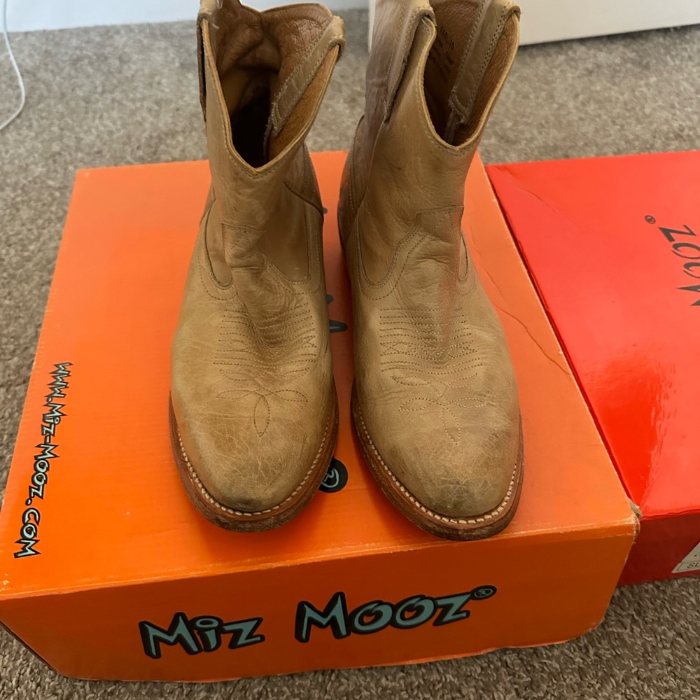 Miz Mooz, Carlito, Beige, size 8